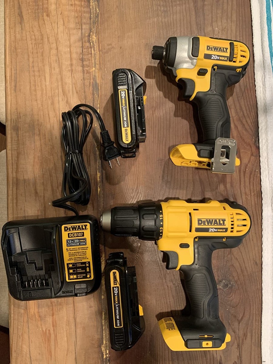 DeWalt 20V Cordless Drill Set
